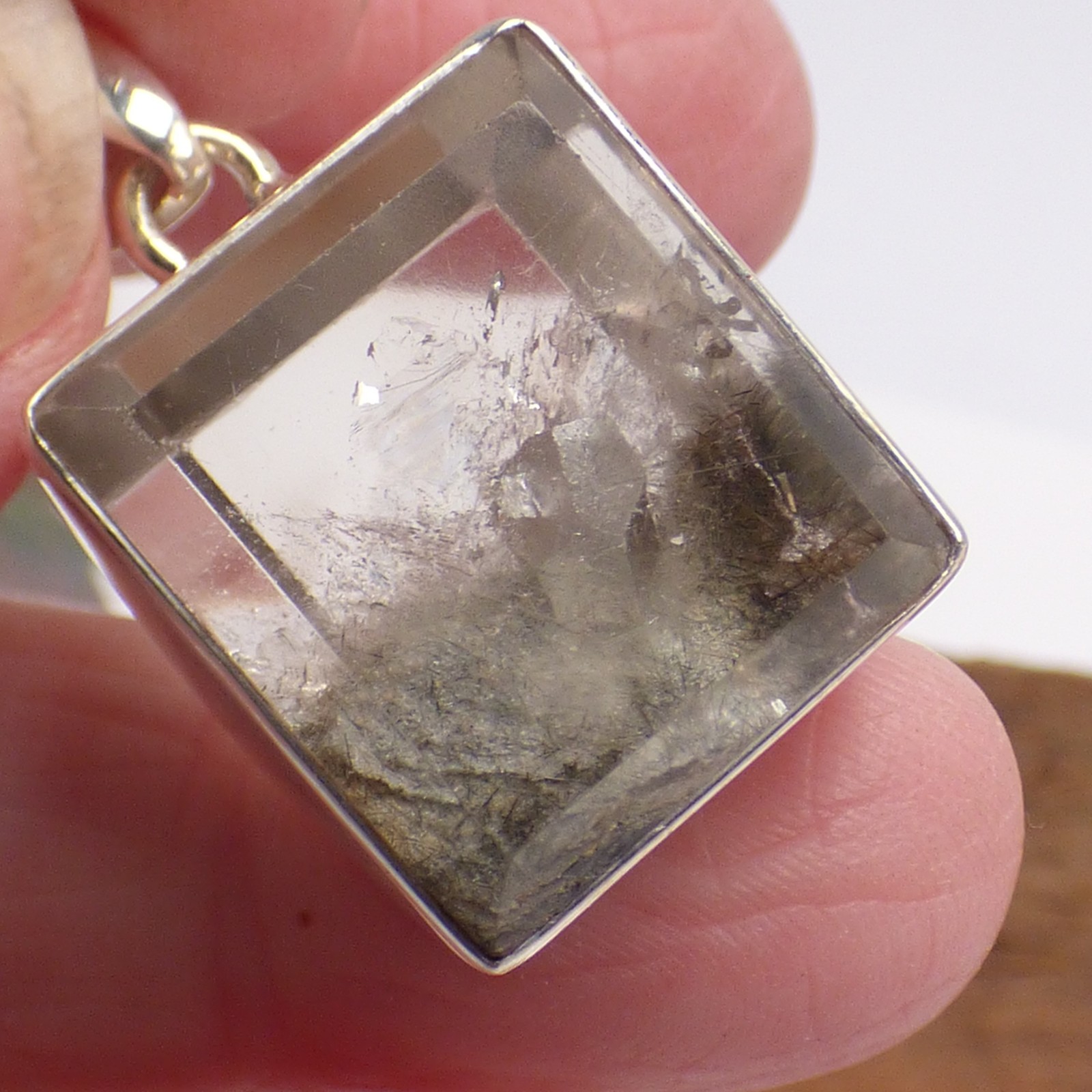 Pendentif Argent Massif Carré Ajouré Avec Zirconiums – Bijou D’occasion