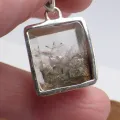 Pendentif carré en Cristal Quartz Manifestation - Bijoux en Quartz Manifestation