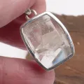 Pendentif géométrique Cristal Quartz Manifestation - Bijoux en Quartz Manifestation