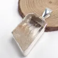 Pendentif asymétrique en Cristal Quartz Manifestation - Bijoux en Quartz Manifestation
