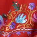 Châle rouge en laine brodé perles - Châles en laine faits main
