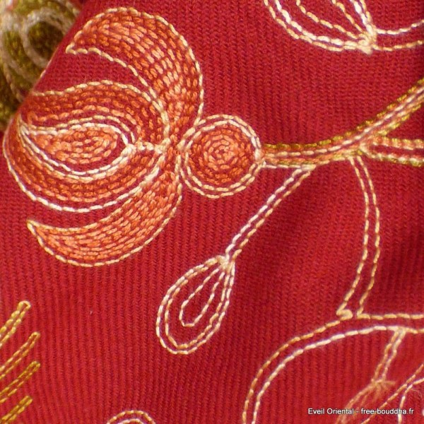 Etole femme bordeau en laine brodée Pashminas laine et broderies NCT25