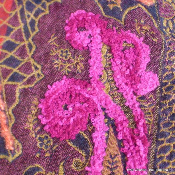 Châle pourpre rouge laine brodée Tous les pashminas HB43