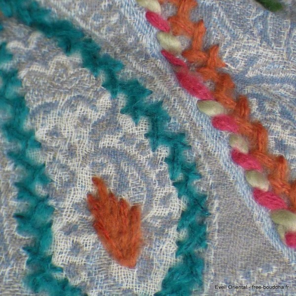 Châle gris bleuté brodé main Tous les pashminas HB45