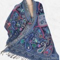 Châle bleu foncé brodé laine Tous les pashminas HB50