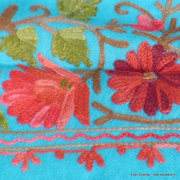 Châle turquoise en laine fine brodée Pashminas laine et broderies NCT18