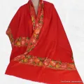 Châle pour femme rouge carmin brodé fils - Châles en laine faits main