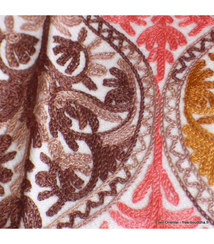 Châle laine femme écru multicolore brodé Pashminas laine et broderies CBP14