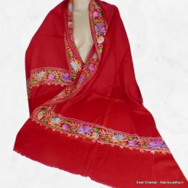 Châle rouge en laine brodée motifs fleurs et perles - Châles en laine faits main