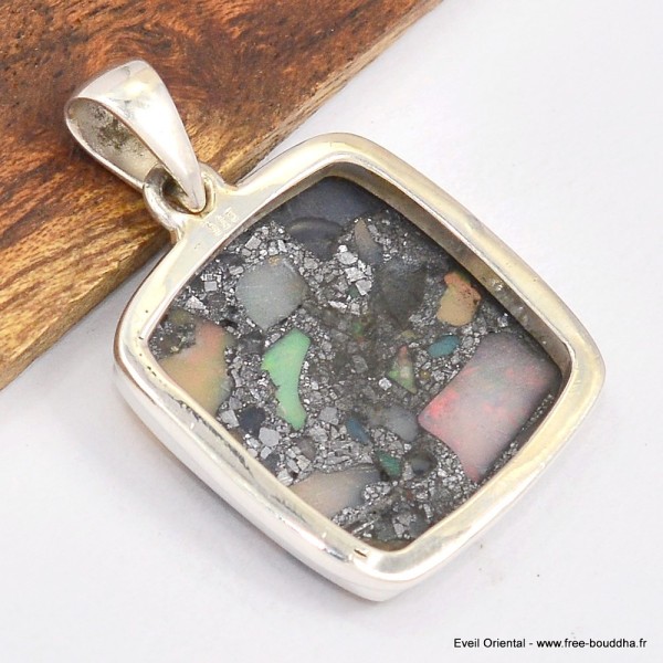 Pendentif carré Opale Ethiopienne sur Pyrite Bijoux en Opale Ethiopienne SK6.2