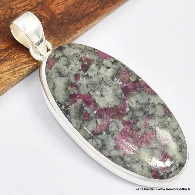 Pendentif Eudialyte naturelle - Pendentifs pierres naturelles