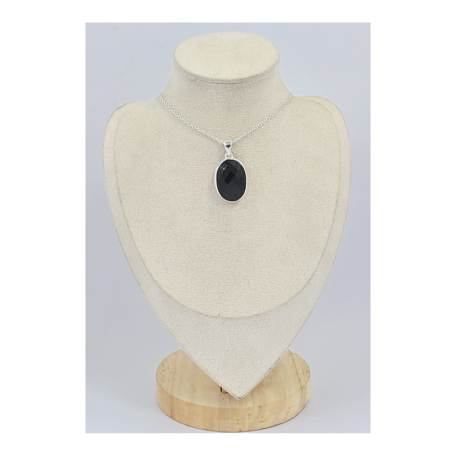 Pendentif Homme En Pierre Naturelle – Bijou élégant Et Unique (occasion Bon état)