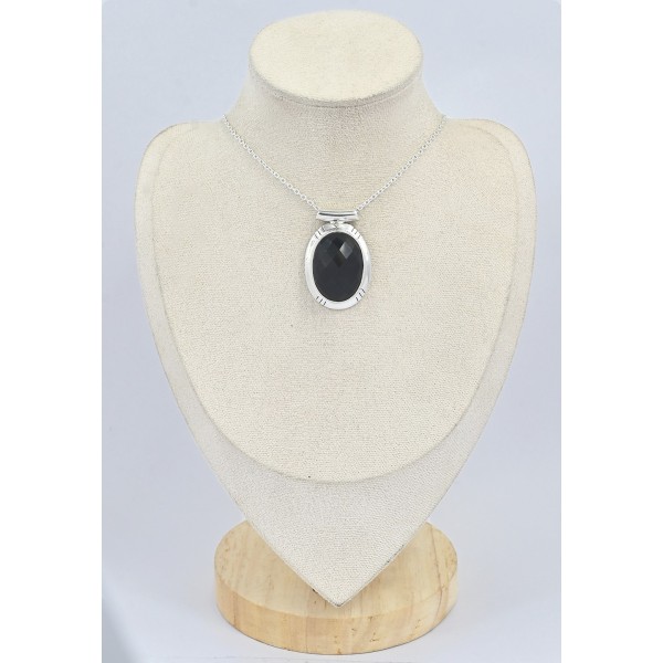 Pendentif élégant en Onyx noir facetté Bijoux en Onyx noir SK10.2