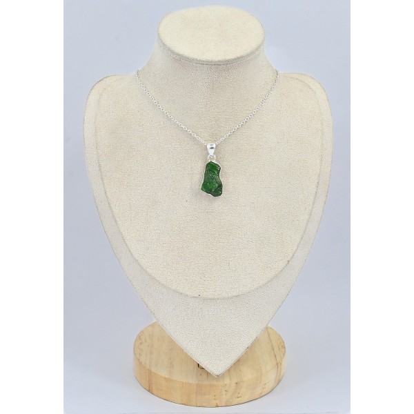 Pendentif Chrome diopside brut asymétrique Bijoux en Chrome Diopside SK15