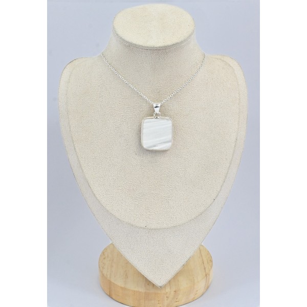 Pendentif Scolecite blanche brute carré 
