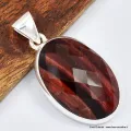 Pendentif oval Oeil de Tigre rouge facetté - Bijoux en Oeil de Taureau