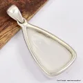 Pendentif triangulaire en Sélénite - Bijoux en Sélénite