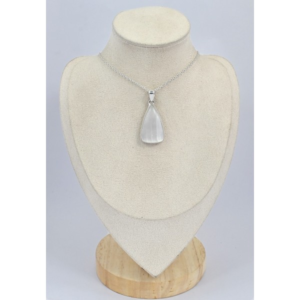 Pendentif triangulaire en Sélénite 
