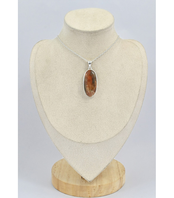 Pendentif oval en bois pétrifié 