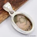 Petit Pendentif oval en bois pétrifié - Bijoux en Bois pétrifié