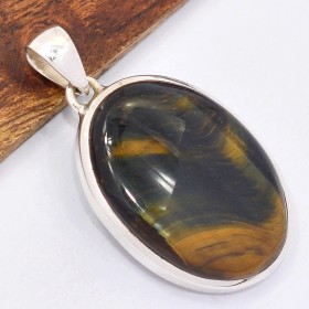 Pendentif oval Oeil de Faucon