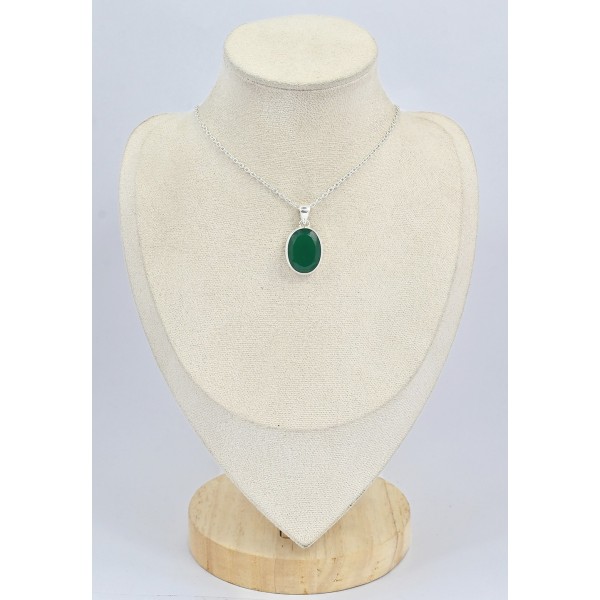 Pendentif oval en Onyx vert facetté 