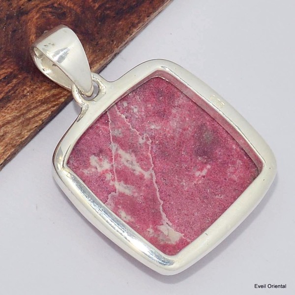 Pendentif carré en Thulite rose 