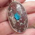 Pendentif Cavansite sur roche-mère - Pendentifs pierres naturelles