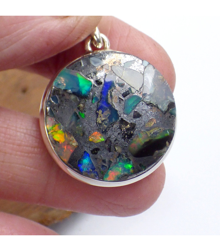 Pendentif rond Opale welo sur pyrite 