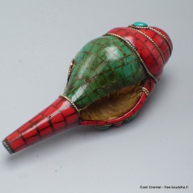 Conque tibétaine bouddhiste Om et mantra 