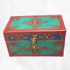 Grosse boîte à bijoux tibétaine sertie de pierres