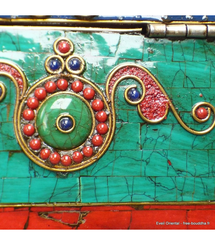 Grosse boîte à bijoux tibétaine sertie de pierres Artisanat tibétain bouddhiste BAT14