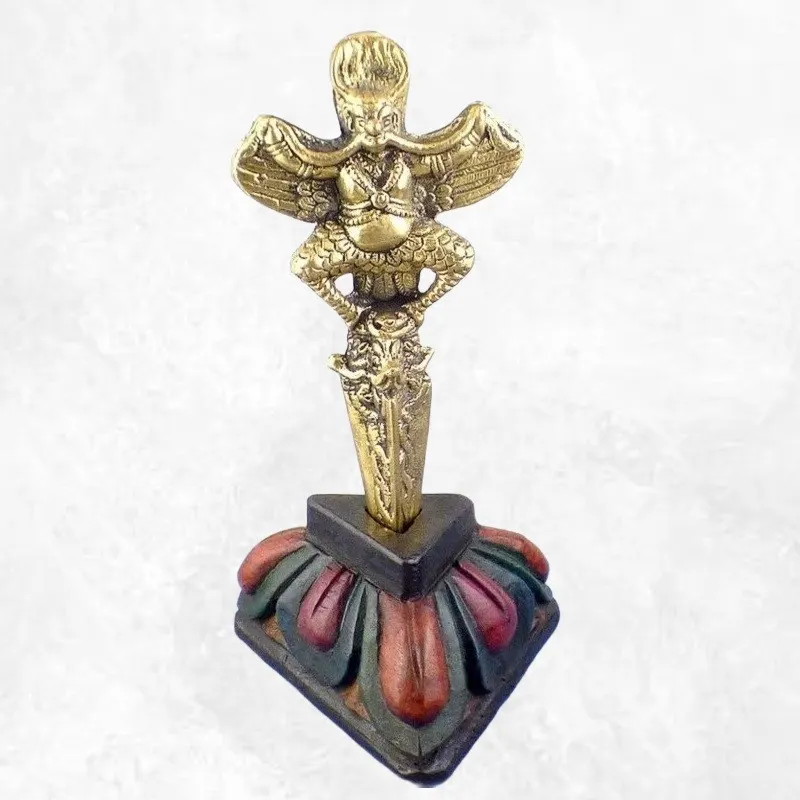 Phurba tibétain dague bouddhiste sur socle - Objets rituels bouddhistes