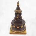 Statuette bouddhiste Stupa tibétain de temple en résine patine antique - Statuettes bouddhistes tibétaines artisanales