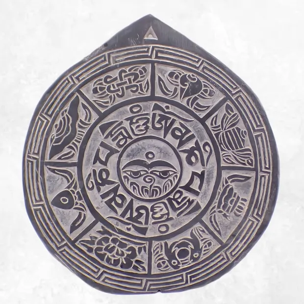 Sculpture bouddhiste sur ardoise Mantra Signes auspicieux - Décoration tibétaine