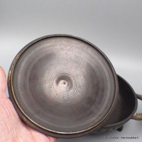 Brûleur d'encens en bronze massif patine verte 