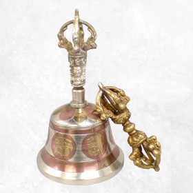 Cloche tibétaine et dorjé mantra 15 cm