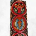Sculpture bouddhiste verticale 8 signes auspicieux 90 cm - Décoration tibétaine