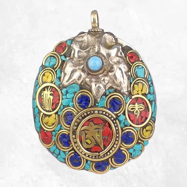 Grand pendentif tibétain bouddhiste os et métal - Pendentifs tibétains bouddhistes
