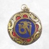 Pendentif orné du Om tibétain couleur lapis lazuli