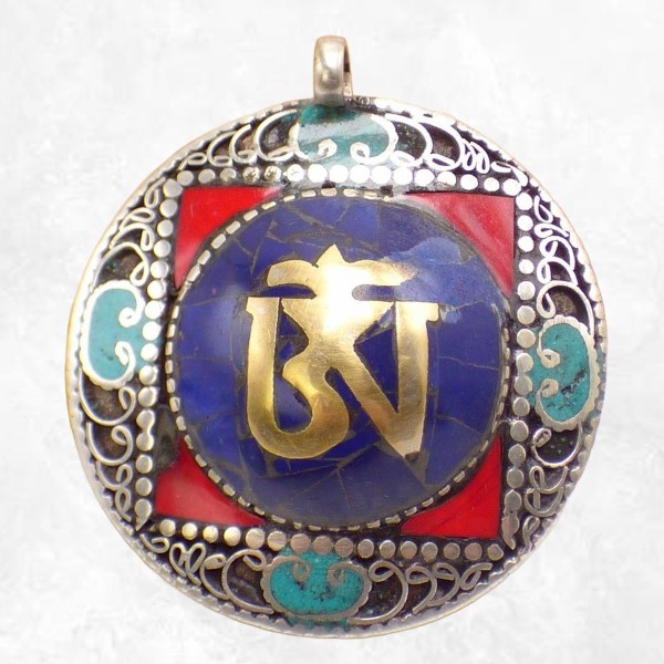 Gros pendentif tibétain Om éclats de pierres