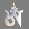 Pendentif tibétain avec le symbole OM
