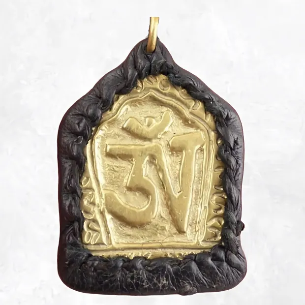 Collier tibétain Om bouddhiste métal et cuir - Colliers tibétains et népalais
