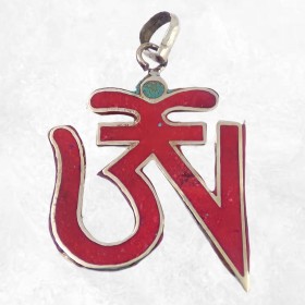 Pendentif tibétain bouddhiste OM en corail Bijoux tibetains bouddhistes BHP47