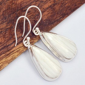 Boucles d'oreilles Goutte Scolecite blanche