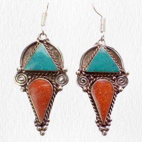Boucles d'oreilles longues tibétaines en pointe