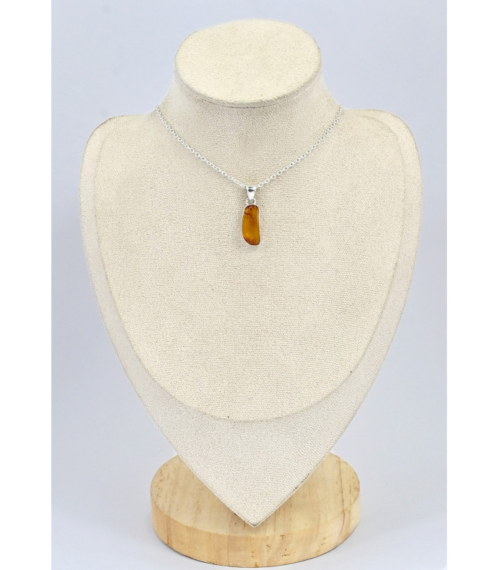 Pendentif en argent 925 avec ambre naturel de la Baltique.