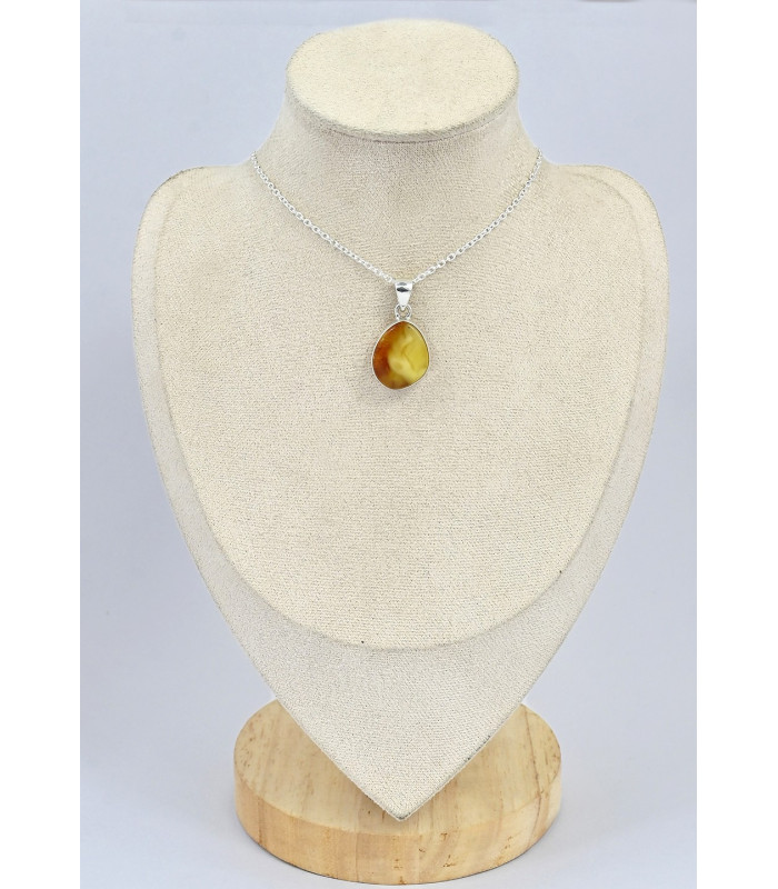 Pendentif en ambre naturel et argent 925, certifié.