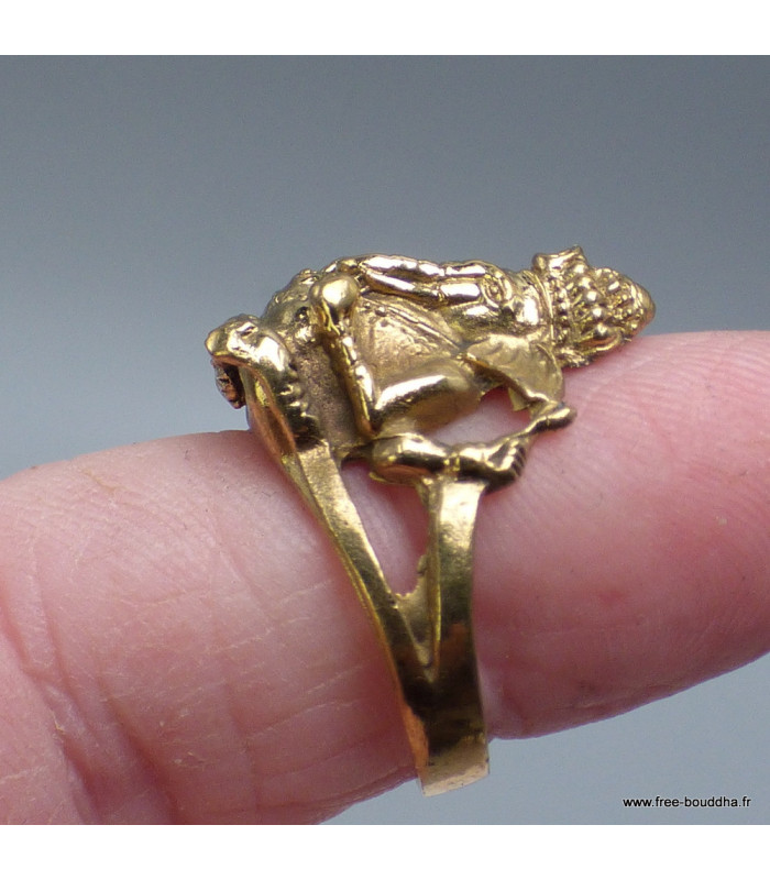 Bague Ganesh en métal jaune fabriquée au Népal.