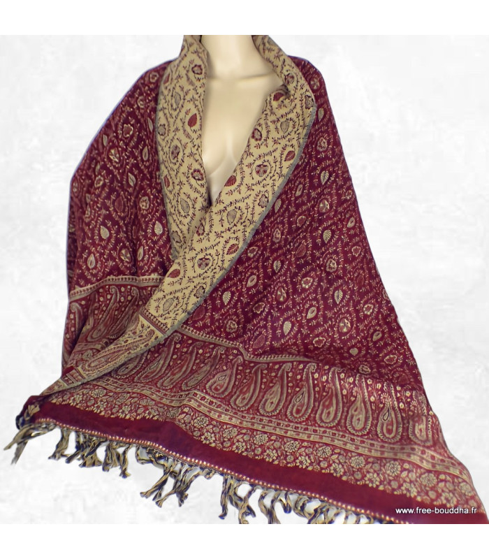 Châle népalais épais et chaud, idéal pour méditation ou salon.
